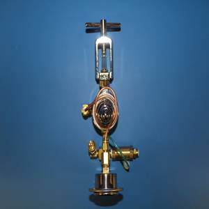 Regulator Complete Oxygen (O₂) Assembly Regulator Complete Oxygen (O₂) Assembly